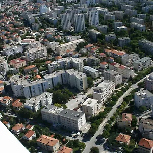 https://apartments-put-plokita-smilja.splithotels.org
